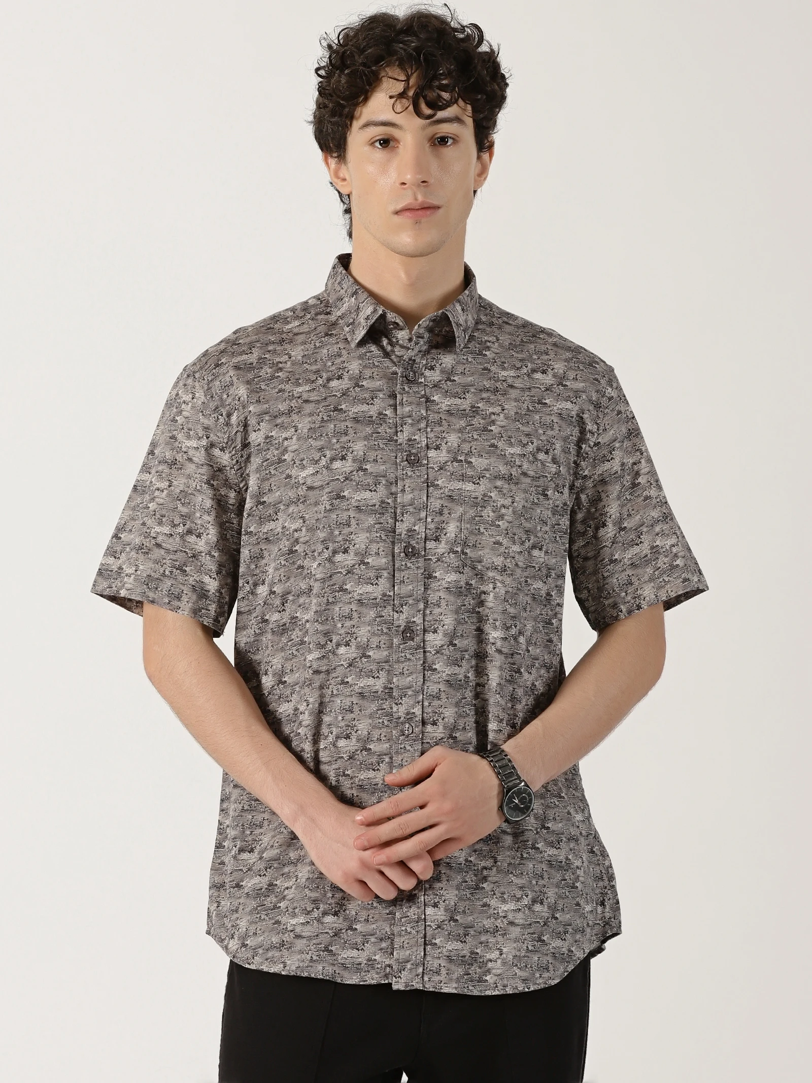 Men’s Grey Distressed Abstract Print Short Sleeve Shirt